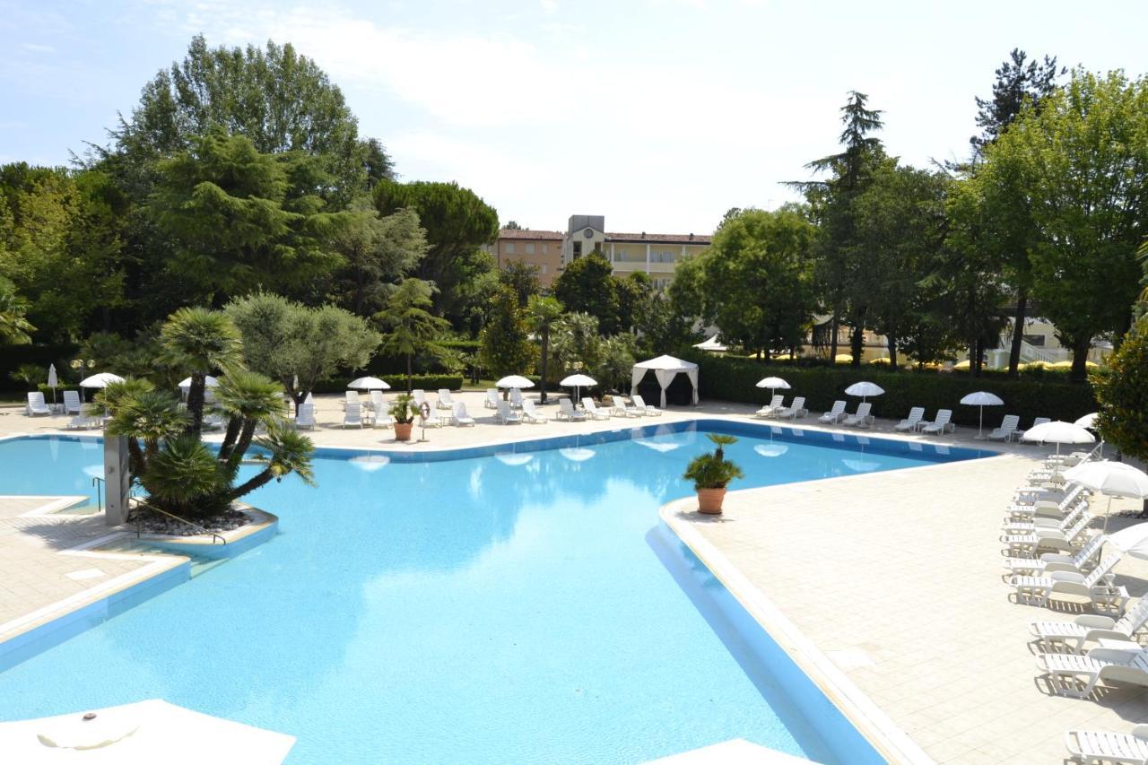 Hotel Internazionale Terme Abano Terme Exterior photo