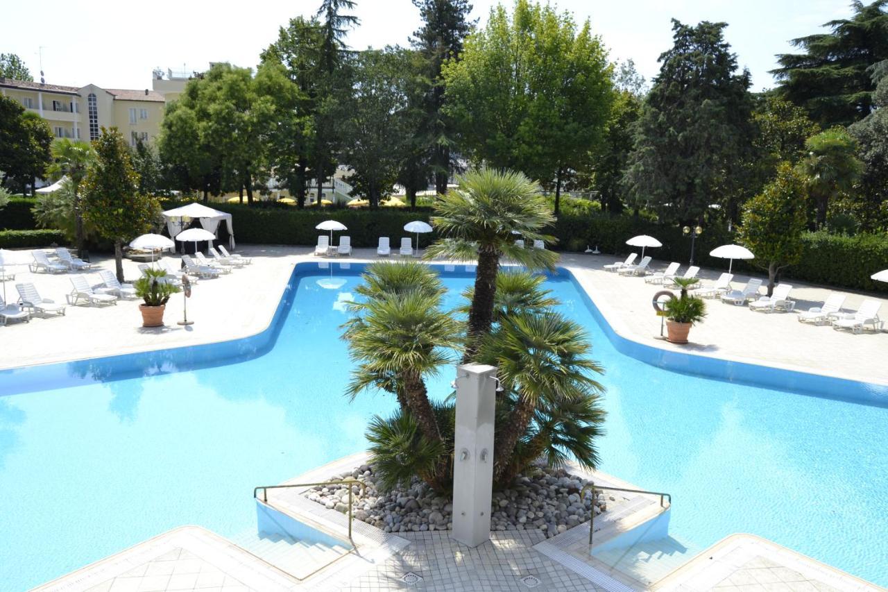 Hotel Internazionale Terme Abano Terme Exterior photo