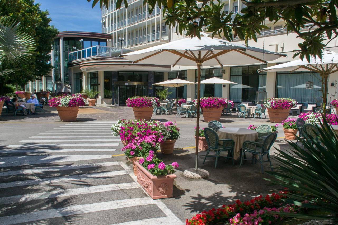 Hotel Internazionale Terme Abano Terme Exterior photo